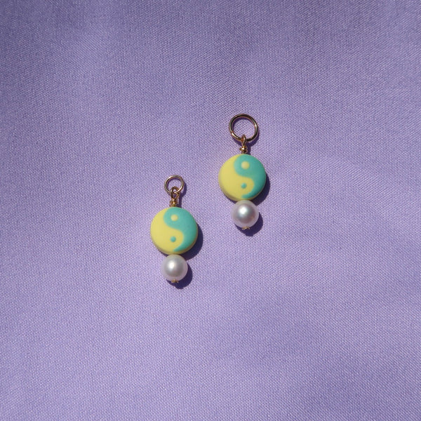 Yin-Yang Pearl Charm (Yellow/Turqoise)