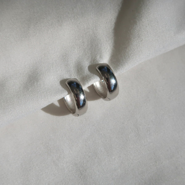Thick Huggie Hoops (Silver)